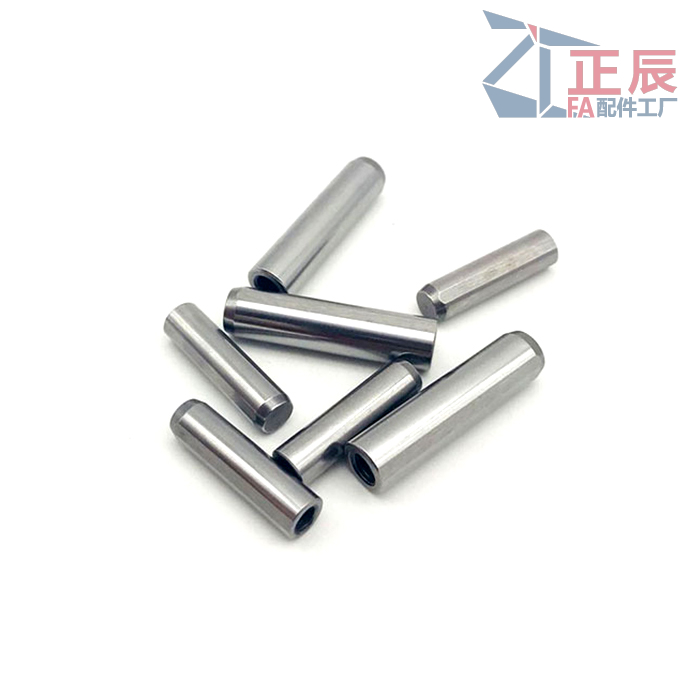 Pasador de precisión recto con rosca de un solo lado+0,01/+0,005 mm