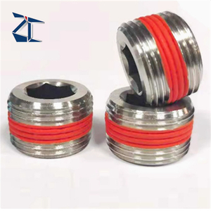 El paso de encargo profesional emperna la cabeza baja escalonada del tornillo de hombro del zócalo del hex.